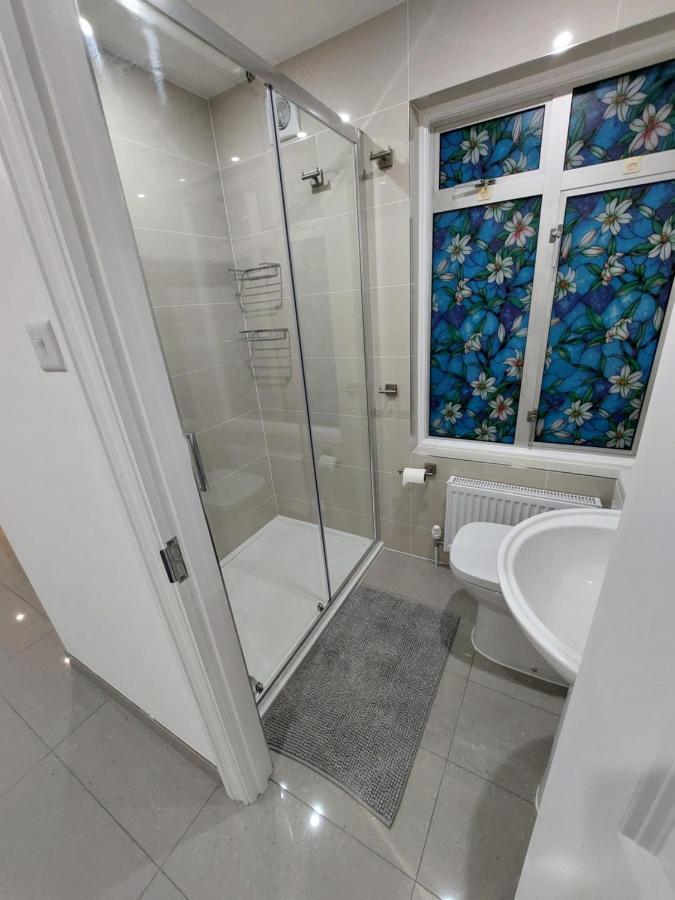 Cosy North Kensington Family Apartment For 4 Persons - Children Stay Free لندن المظهر الخارجي الصورة