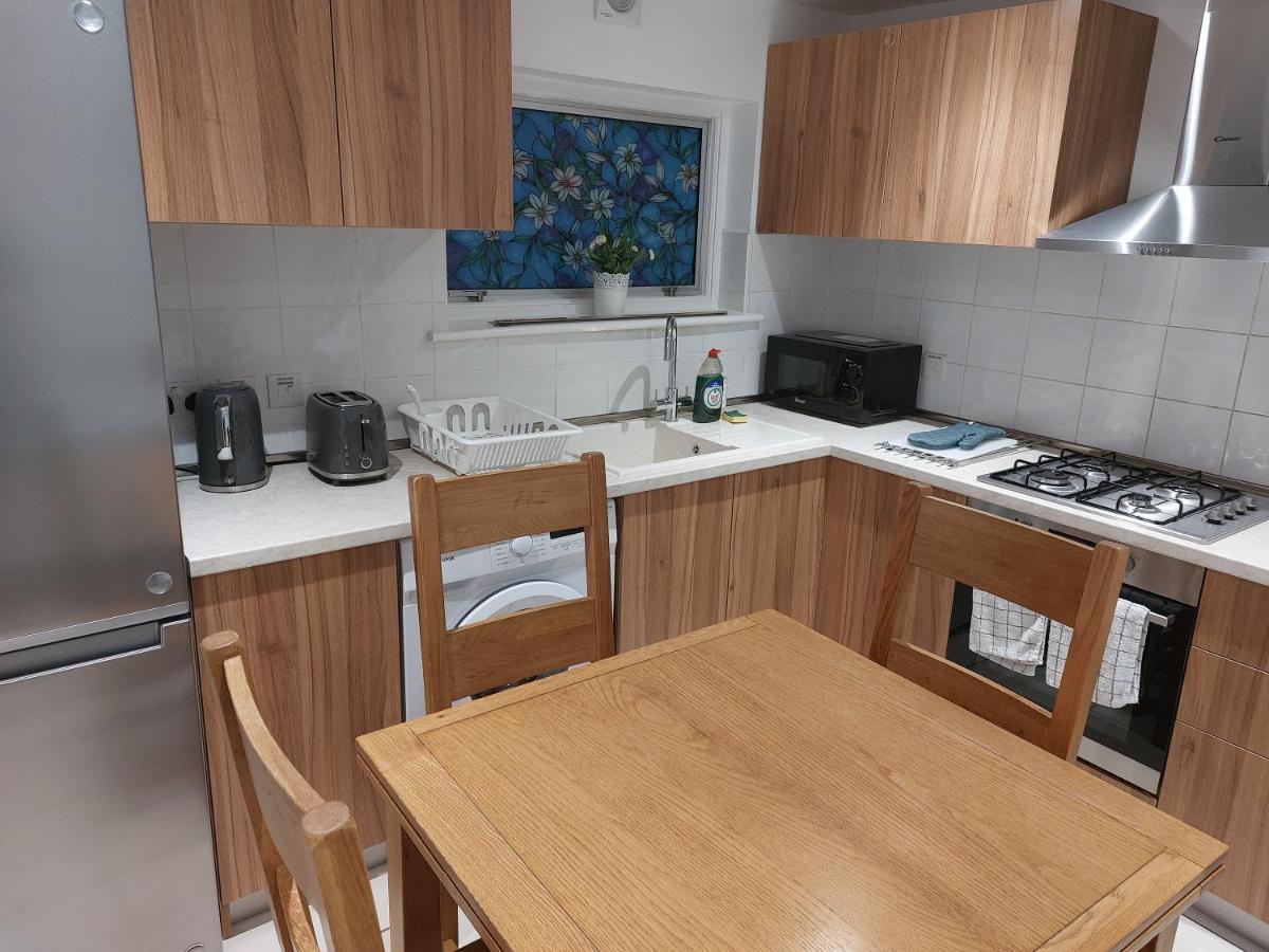 Cosy North Kensington Family Apartment For 4 Persons - Children Stay Free لندن المظهر الخارجي الصورة