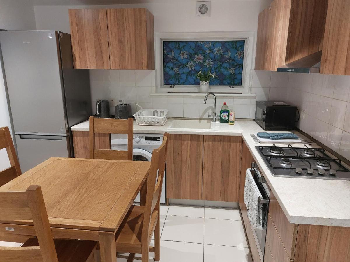 Cosy North Kensington Family Apartment For 4 Persons - Children Stay Free لندن المظهر الخارجي الصورة