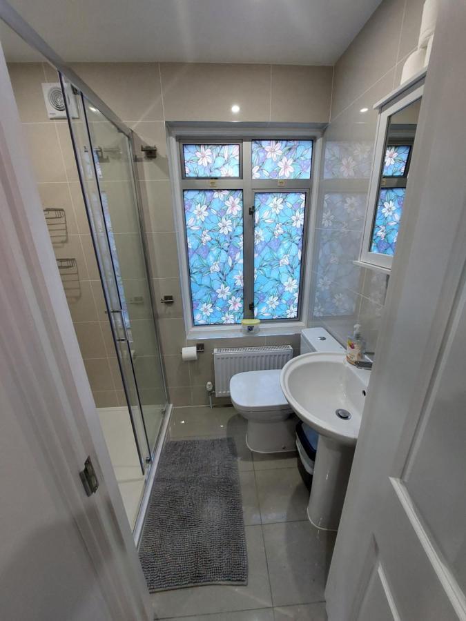 Cosy North Kensington Family Apartment For 4 Persons - Children Stay Free لندن المظهر الخارجي الصورة