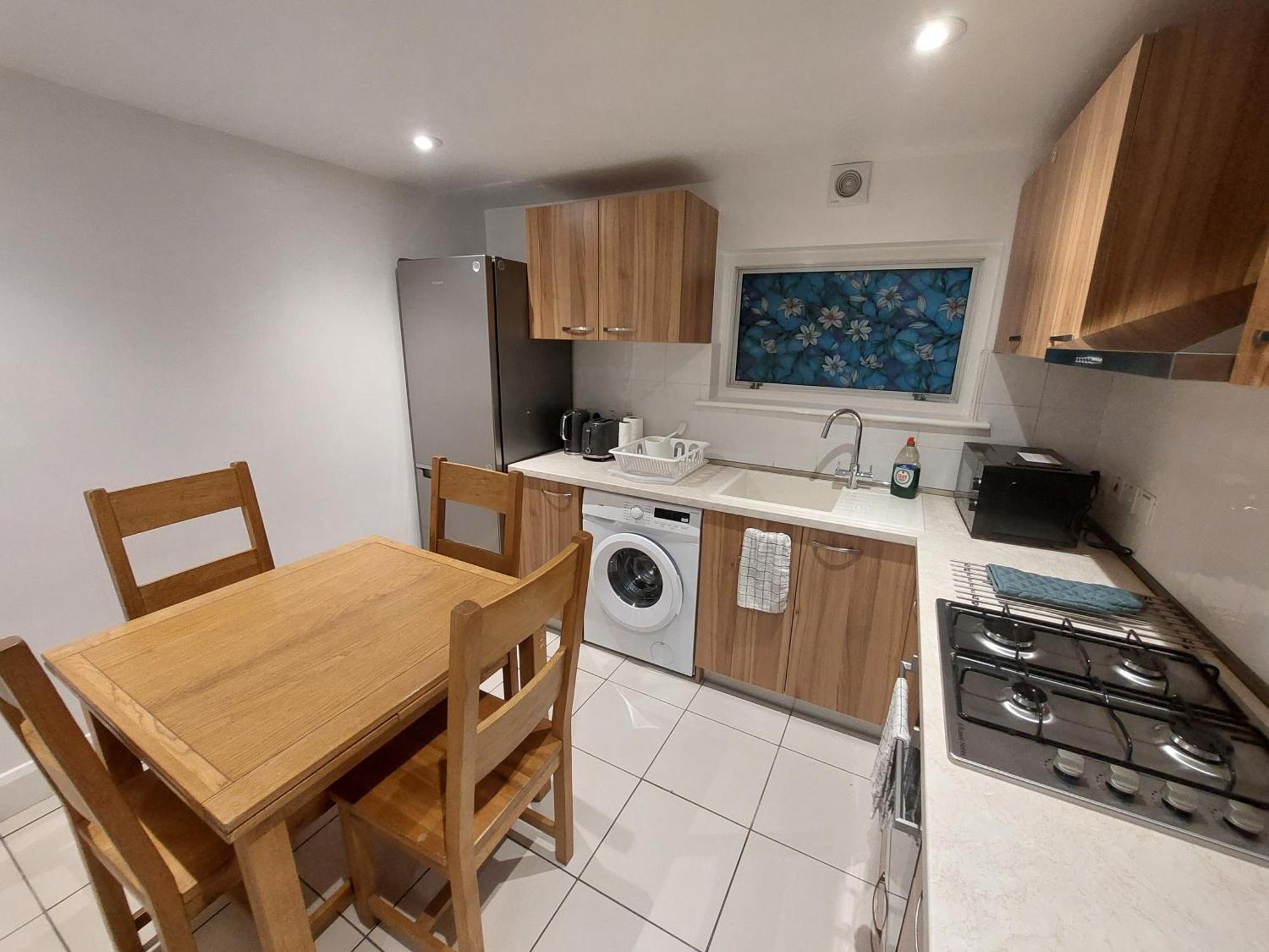 Cosy North Kensington Family Apartment For 4 Persons - Children Stay Free لندن المظهر الخارجي الصورة